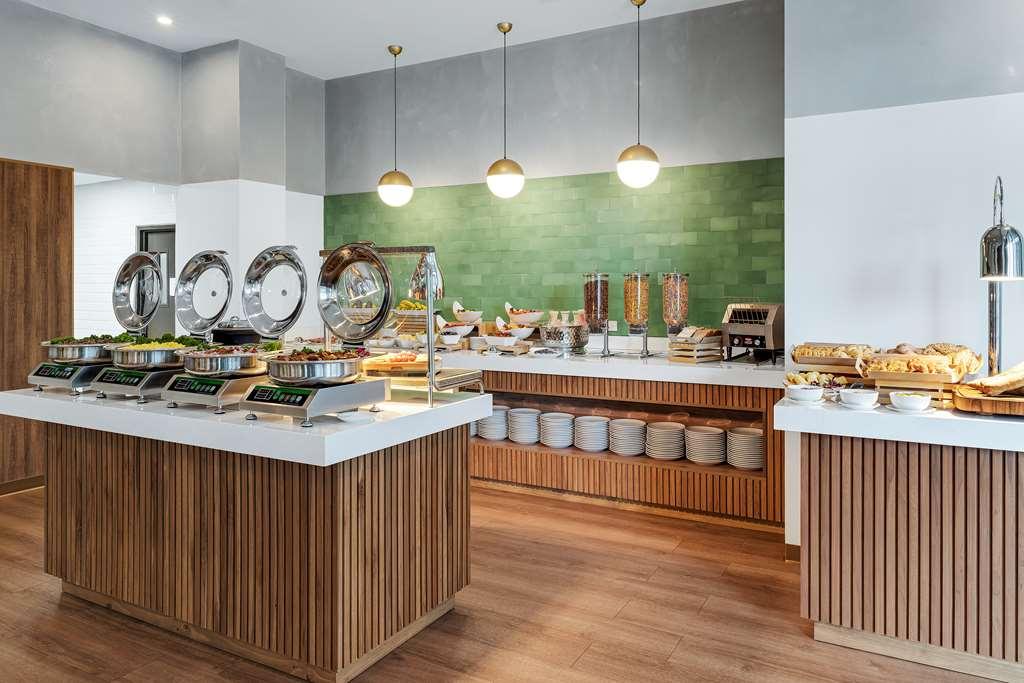 Hilton Garden Inn San Jose Airport City Mall Алахуела Ресторан фото